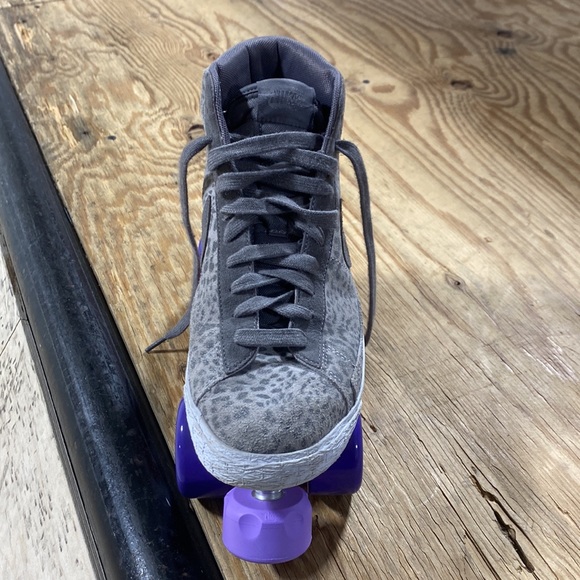 Custom Nike Leopard Print Roller Skates - Picture 6 of 12